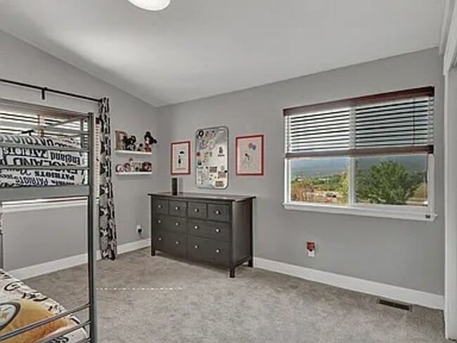 Building Photo - 15692 Paiute Cir