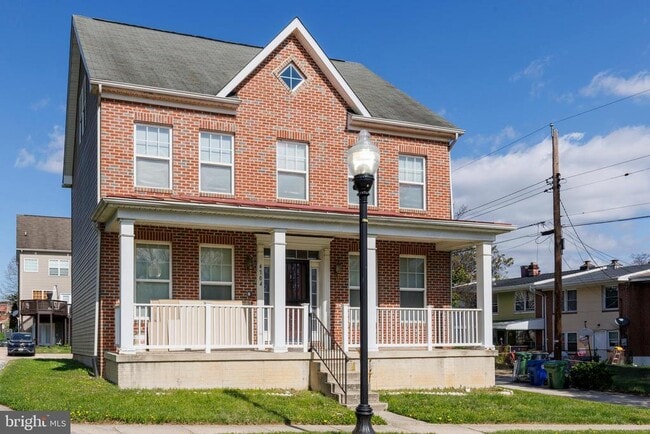 Building Photo - 4704 Denview Way