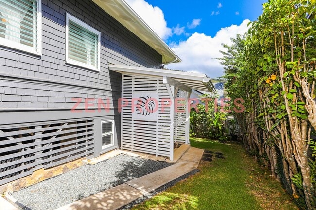 Building Photo - 3 bedroom, 2.5 bath home for rent in Lower...