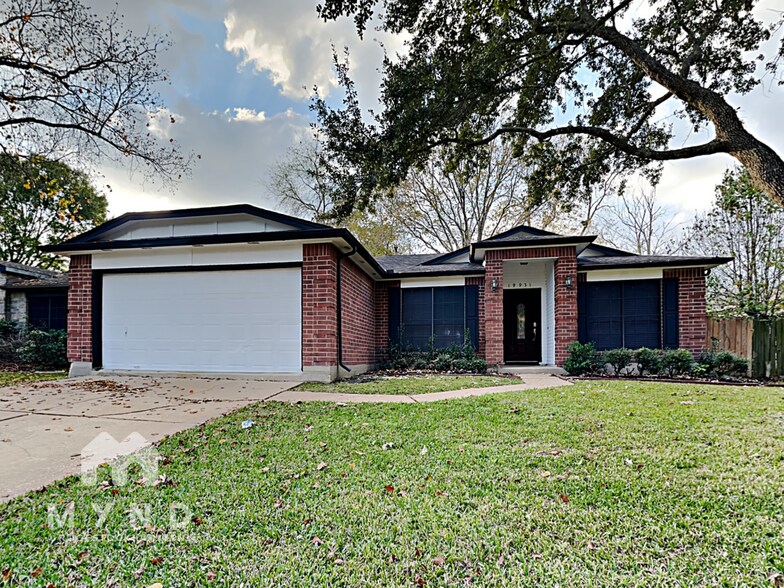 Primary Photo - 19931 Bambiwoods Dr