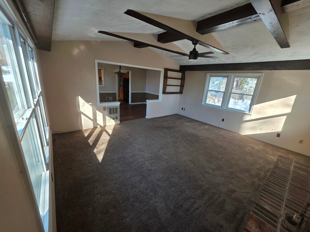 Building Photo - 19 Lakeview Ave