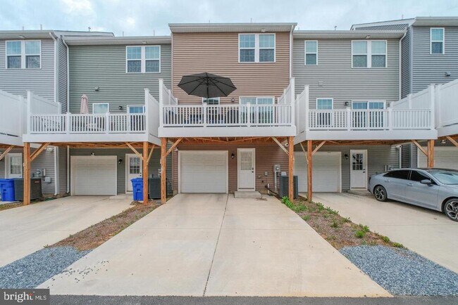 Building Photo - 52 Caswell Dr