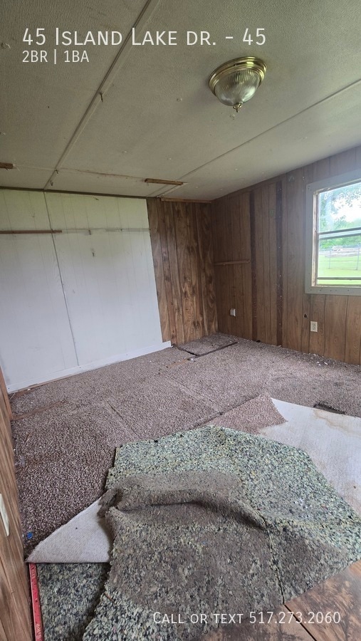 Building Photo - 45 Island Lake Dr
