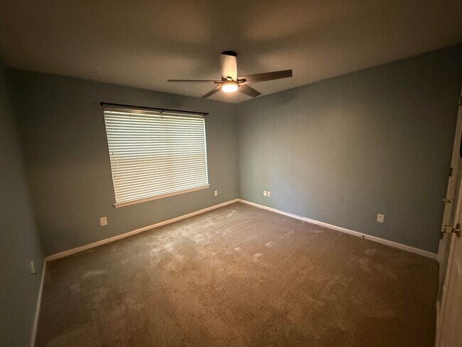 Building Photo - 1584 Chadwick Way