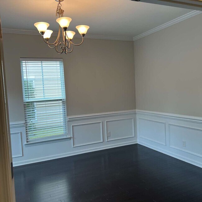 Building Photo - This beautiful 4 bedroom, 2.5 bath home in the highly sought-after Palmetto Pointe neighborhood h...