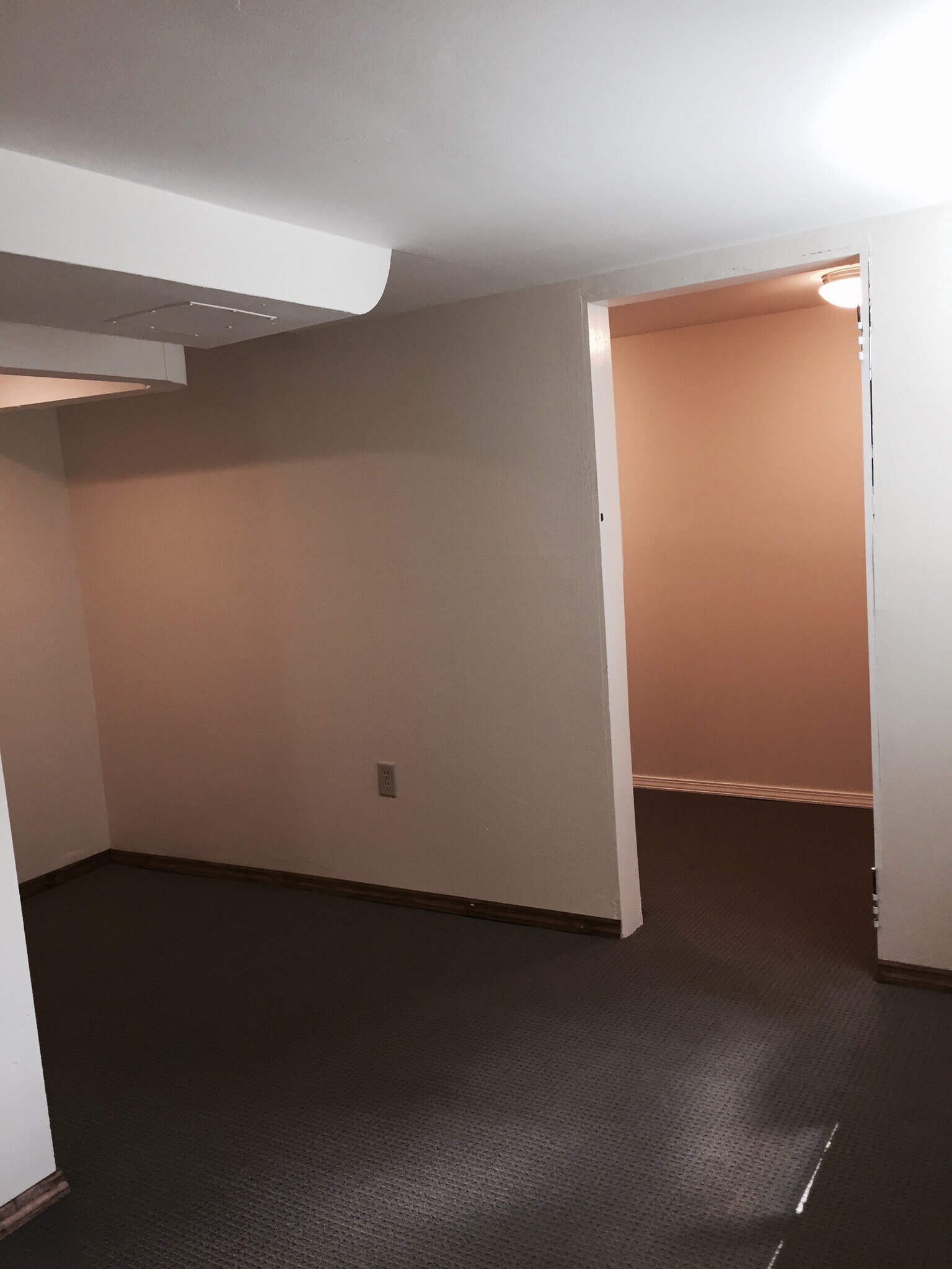 Building Photo - 1149 E Dayton St