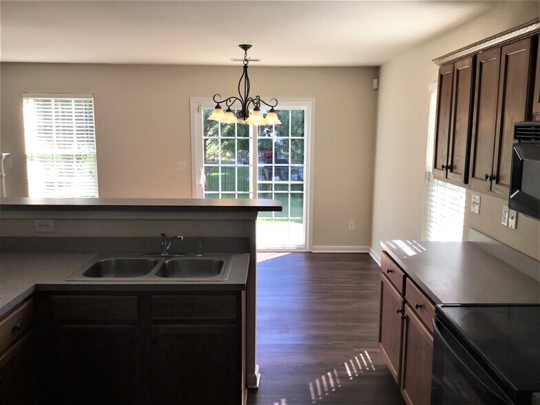 Building Photo - 9681 Widespread Ave NW