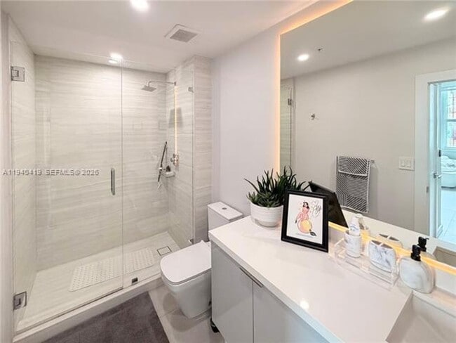 Building Photo - 31 SE 5th St