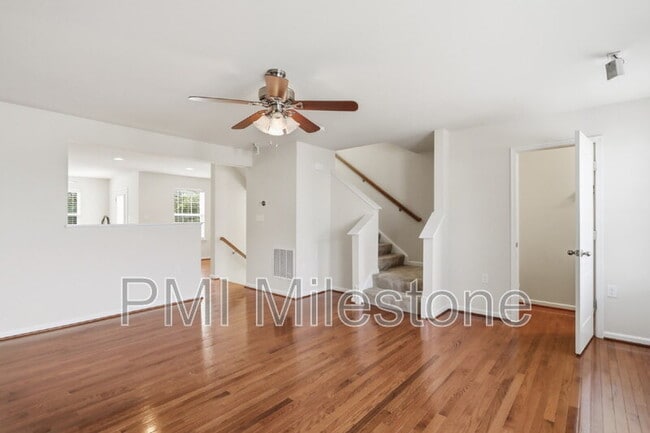 Building Photo - 100 Bertelli Ct
