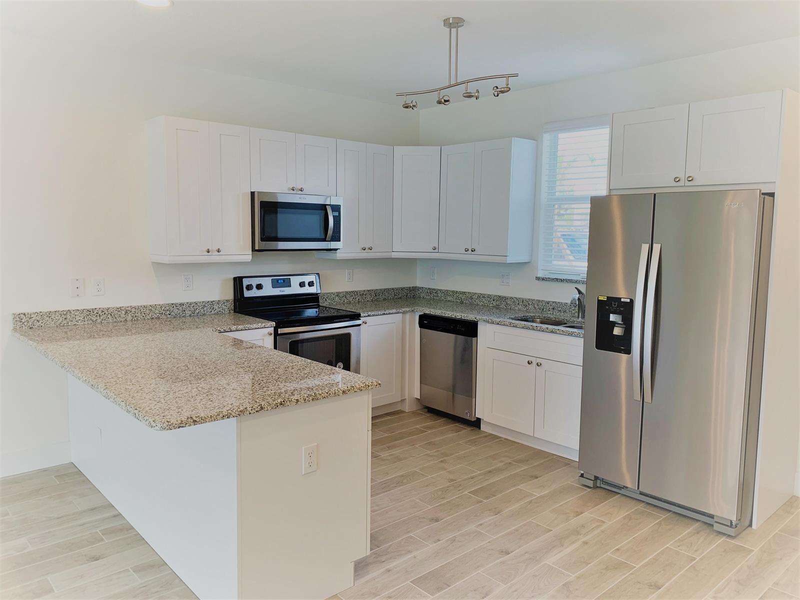 Building Photo - 210 Osprey Cir