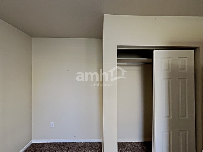 Building Photo - 2056 N 850 W