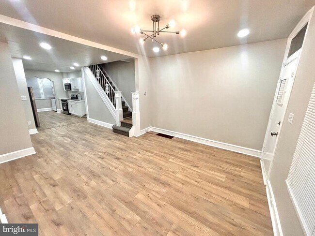 Building Photo - 3023 Redner St