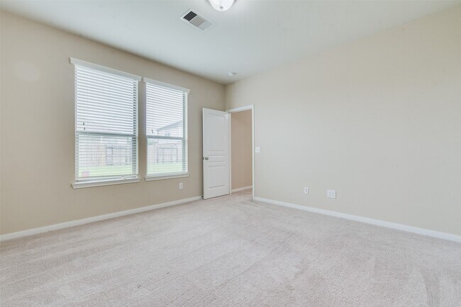 Building Photo - 8127 Running Brook Ln