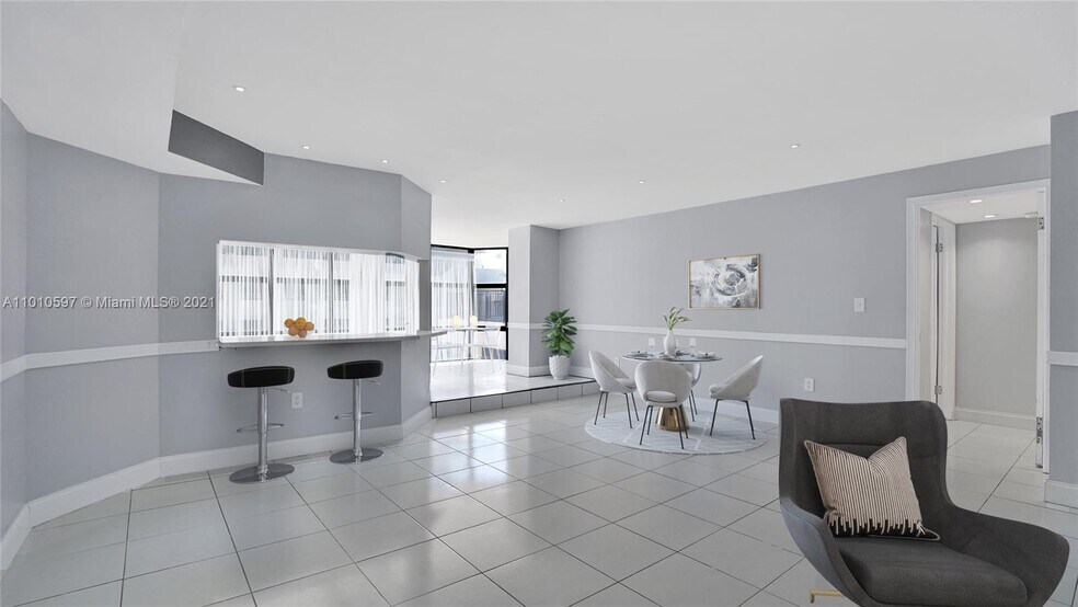 Building Photo - 6423 Collins Ave