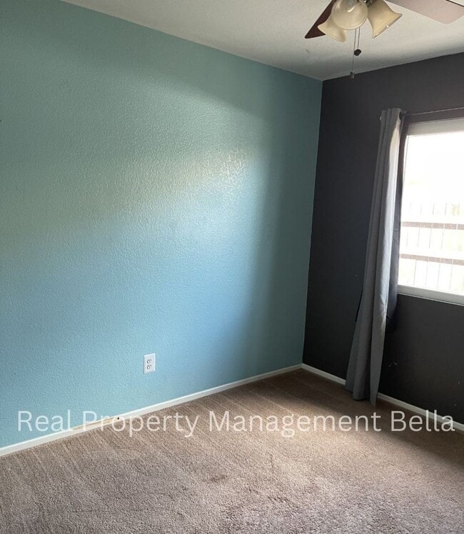 Building Photo - Charming Corner-Lot Home on a Peaceful Cul...