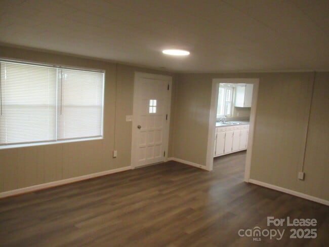 Building Photo - 7510 Palm Tree Church Rd