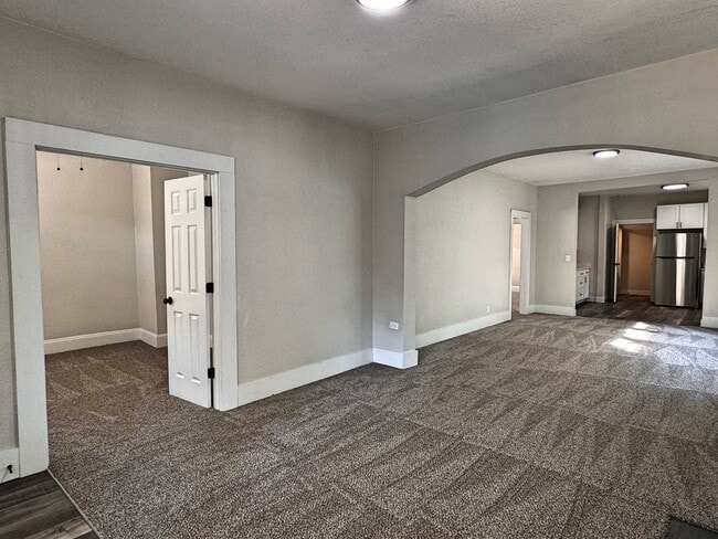 Building Photo - 3250 Meade St