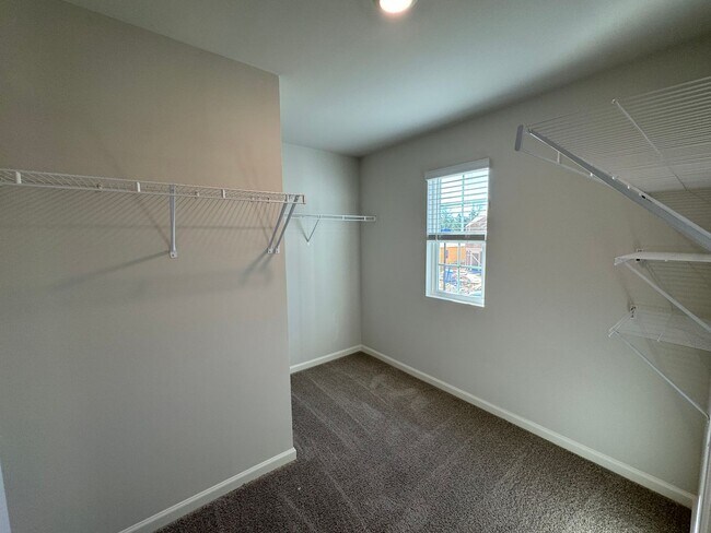 Building Photo - Brand New 5/3 House in Armuchee- $2,295