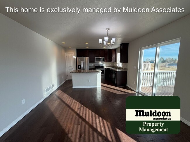 Building Photo - Newer build ready to move in!