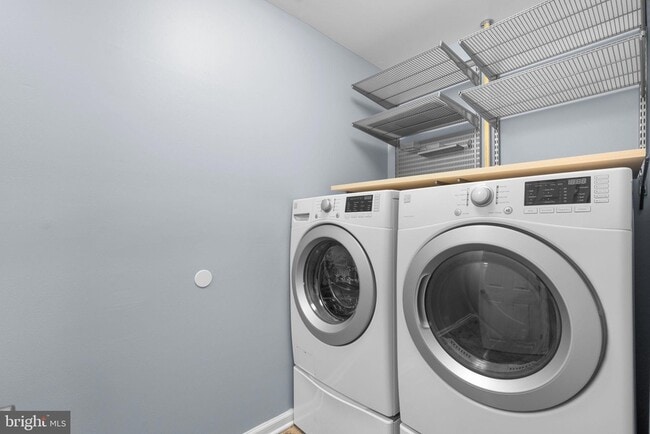 Building Photo - 15316 Pine Orchard Dr