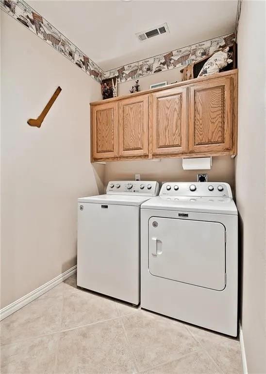 Building Photo - 15 Glenbrook Ln