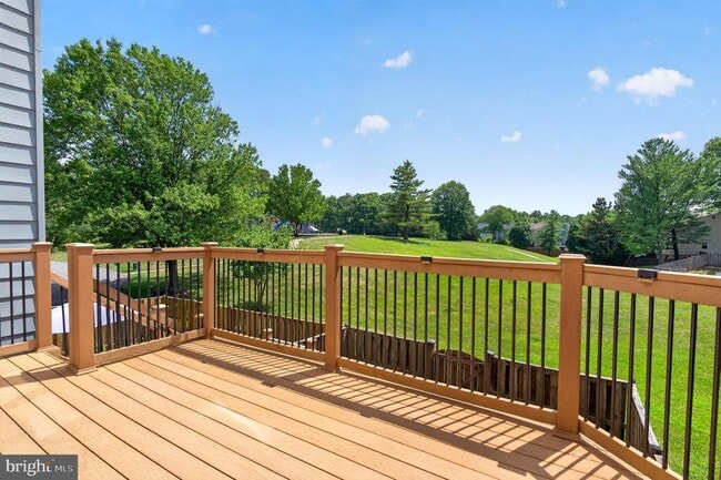 Building Photo - 6453 Linleigh Way