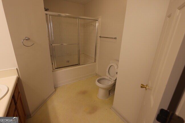 Building Photo - 5460 Hampton Ct