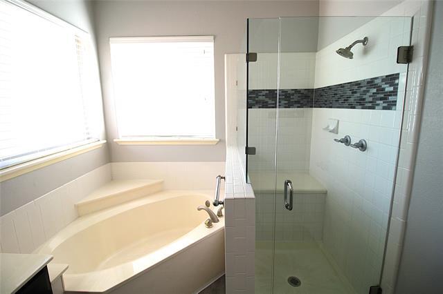 Building Photo - 8502 Linda Vista Dr