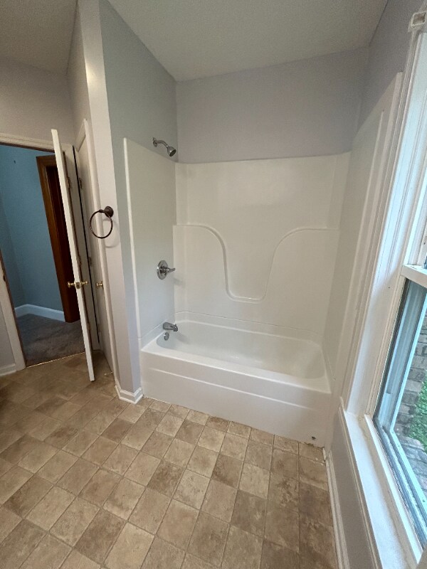 Building Photo - 127 Fairview Ave