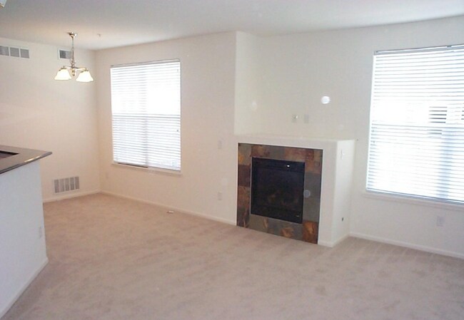 Building Photo - 3095 Blue Sky Cir