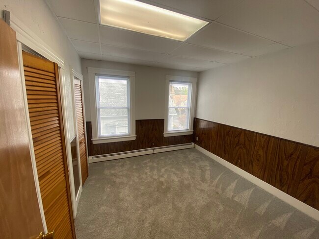 Building Photo - 86 Alvarado Ave