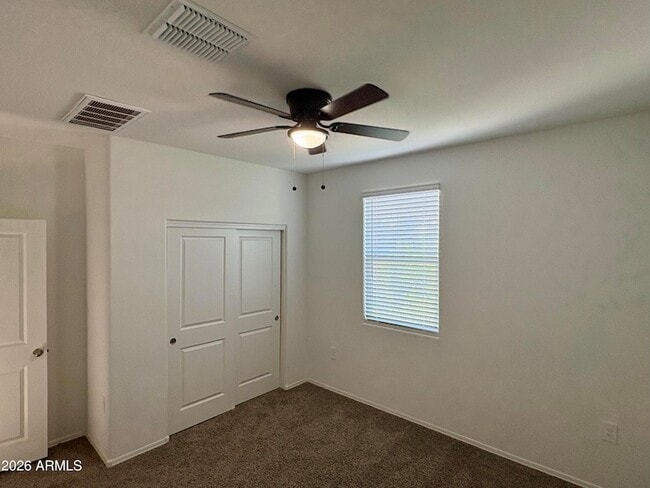 Building Photo - 1575 E Lardner Dr