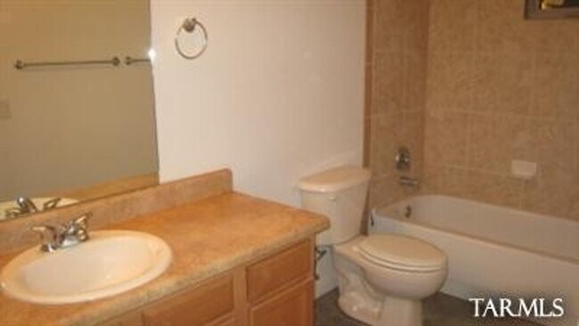 Building Photo - PRELEASE August 2026! West University Home!