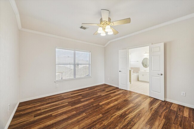 Building Photo - 9206 Sunlight Oak Ln