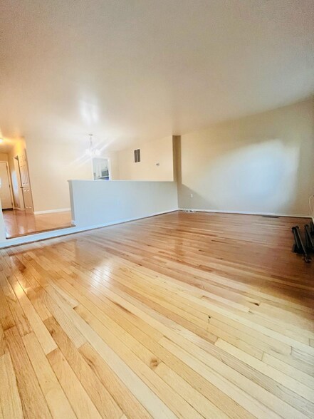 Building Photo - 12036 Stallion Ct
