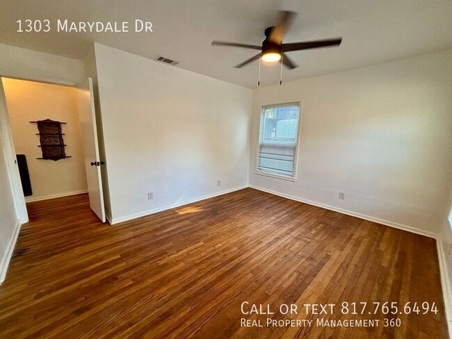 Building Photo - 1303 Marydale Dr