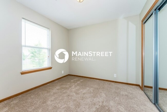 Building Photo - 3 Bedroom Pet-Friendly Home in Pleasant Hi...