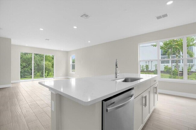 Building Photo - 7818 Spectrum Dr