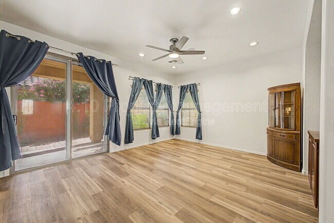 Building Photo - 6355 W Sophie Ln