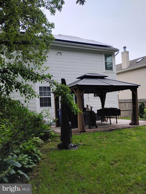 Building Photo - 22 Foxchase Dr