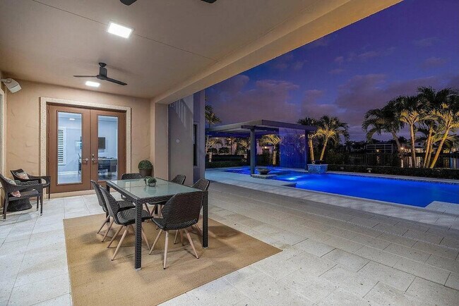 Building Photo - 17511 Cadena Dr