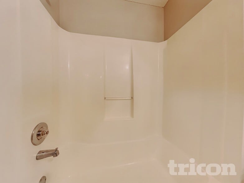 Building Photo - 103 Fairfax Dr