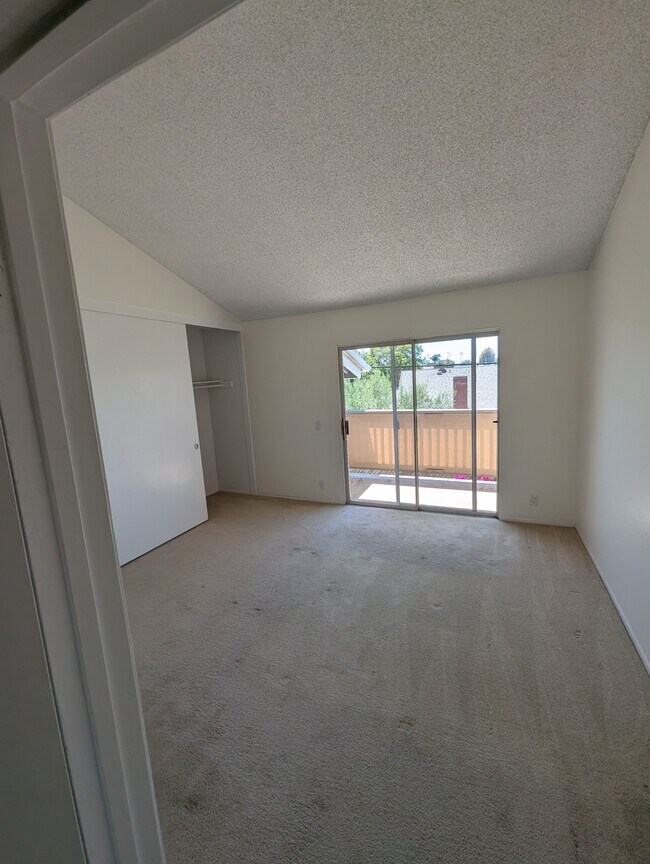 Building Photo - 1245 Chelan Ln