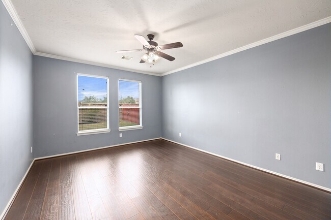 Building Photo - 1946 Hawthorne Brook Ln