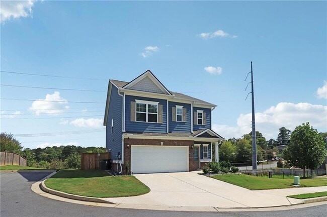 Building Photo - 3890 Clarington Dr