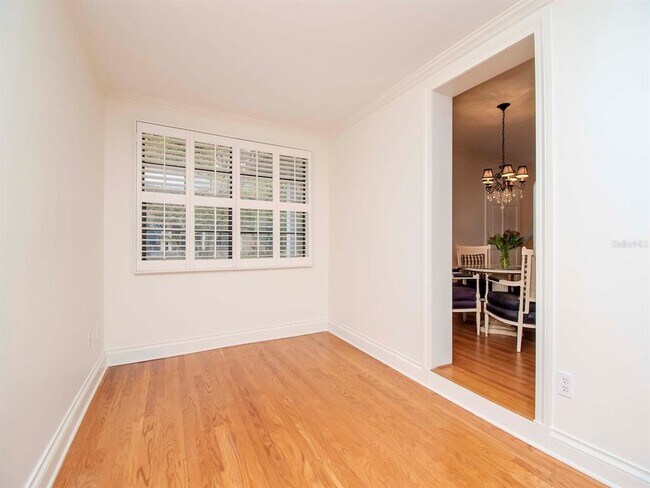 Building Photo - 2607 W Jetton Ave