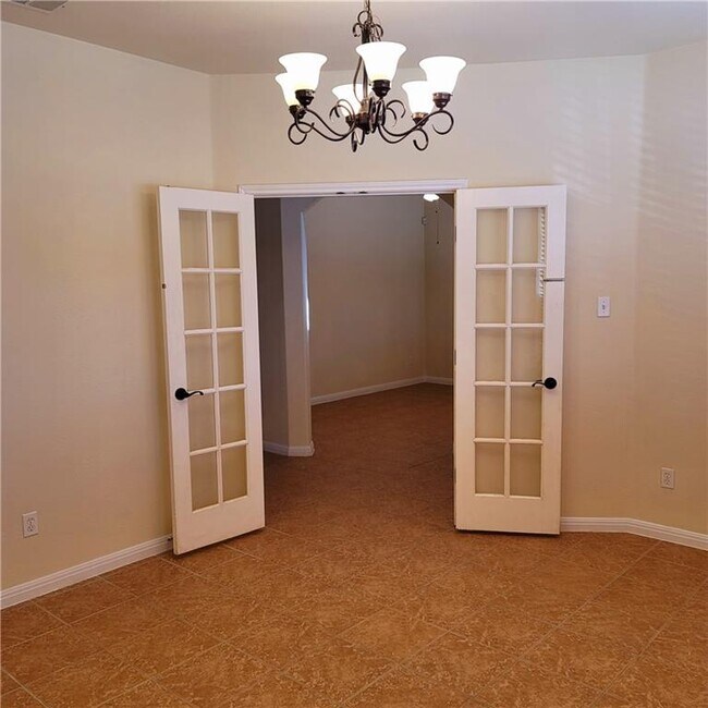 Building Photo - 2103 Ariella Dr