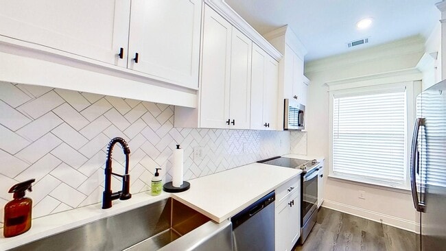 Building Photo - Well Kept Columbia County Rental