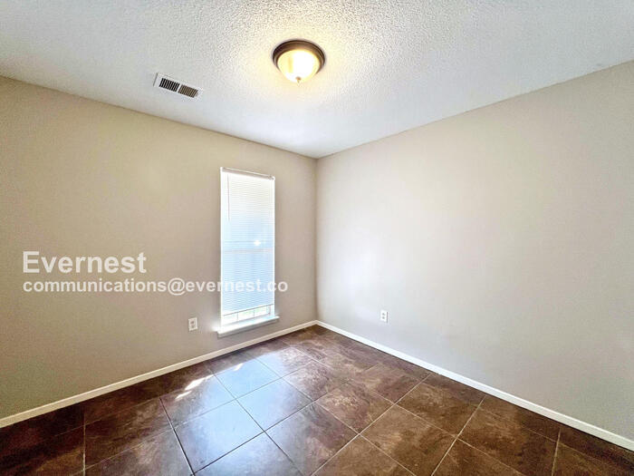 Building Photo - 3455 Lynnfield Cove