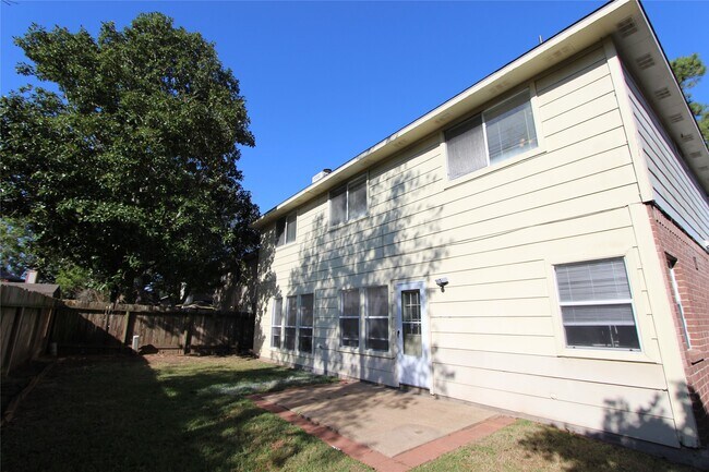 Building Photo - 3311 Twelve Oaks Ln